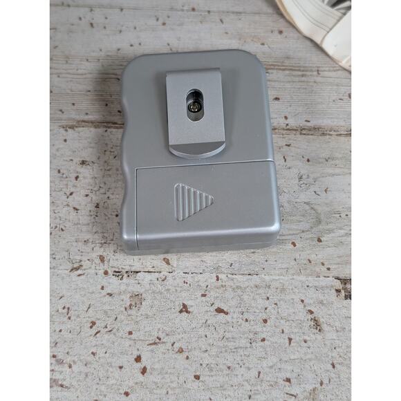 TopiX TV/FM Wireless Audio Transmitter Receiver TE-323 Anthropomorphic Rabbit - Picture 6 of 11